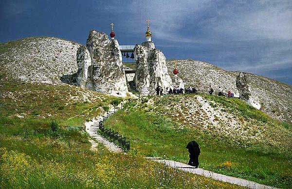 Спасский Костомаровский пещерный женский монастырь